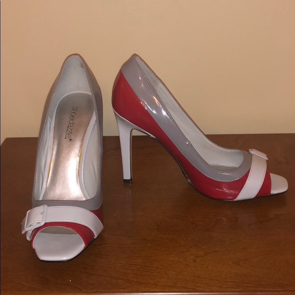 ShoeDazzle brand pumps
